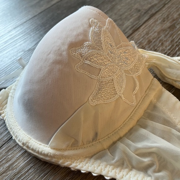 Marie Jo Floral Bra - Picture 9 of 10